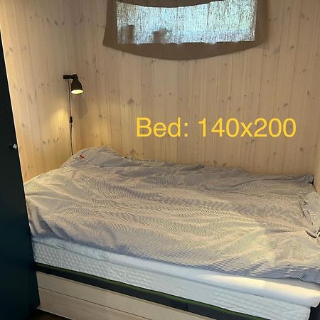 Mysigt Attefallshus Med Naerhet Till Stad Och Hav Gotemburgo Exterior foto